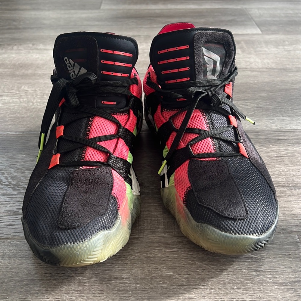 Adidas Dame 6 Men’s Size 11